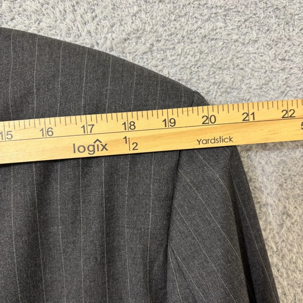 Lauren Ralph Lauren Gray Pinstripe Wool Blazer 43R Business Interview Sport Coat